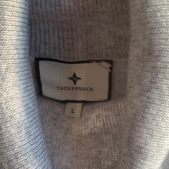 Tuckernuck Women’s Sz L Buttery Soft 100% Cashmere Turtleneck Sweater EUC - Picture 2 of 6